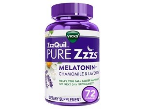 ZzzQuil PURE Zzzs Gomitas de ayuda para dormir con melatonina, te ayuda a conciliar el sueño de forma natural, sabor a vainilla de bayas silvestres, manzanilla, lavanda y raíz de valeriana, 1 mg por gomita, 72 unidades